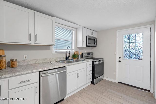 9114 INDIA Avenue, Jacksonville, FL 32211