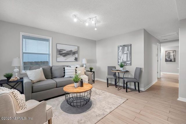 9114 INDIA Avenue, Jacksonville, FL 32211