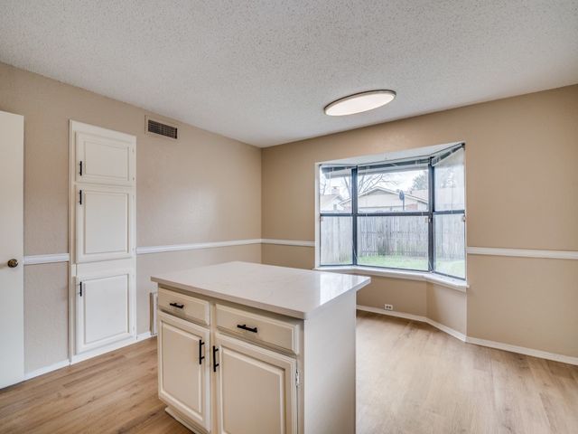 2614 Holy Cross Lane, Garland, TX 75044