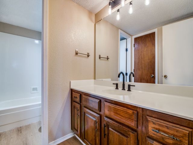 2614 Holy Cross Lane, Garland, TX 75044