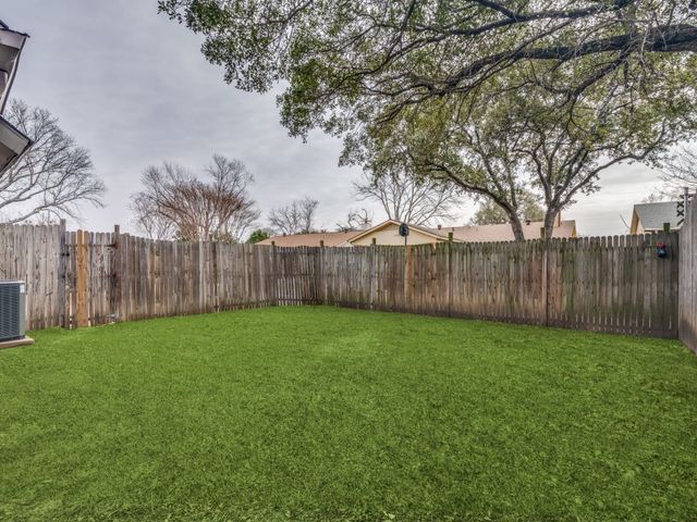 2614 Holy Cross Lane, Garland, TX 75044