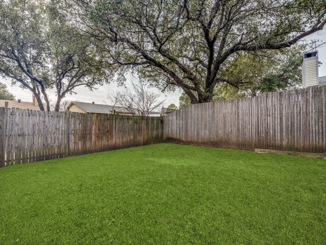 2614 Holy Cross Lane, Garland, TX 75044