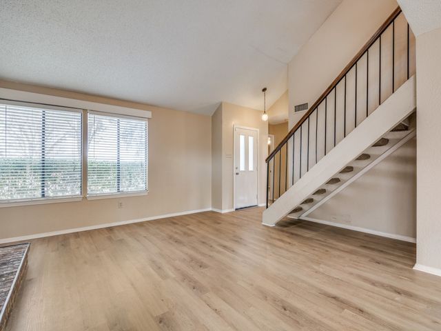 2614 Holy Cross Lane, Garland, TX 75044