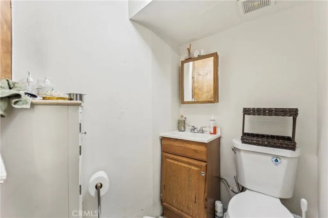 2424 West, Los Angeles, CA 90016