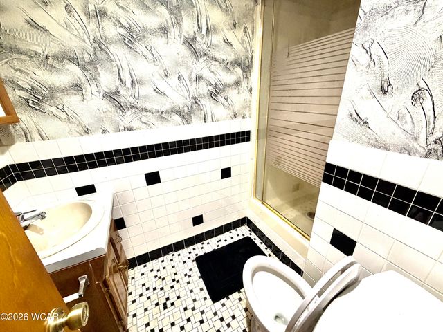 1809 N Metcalf Street, Lima, OH 45801