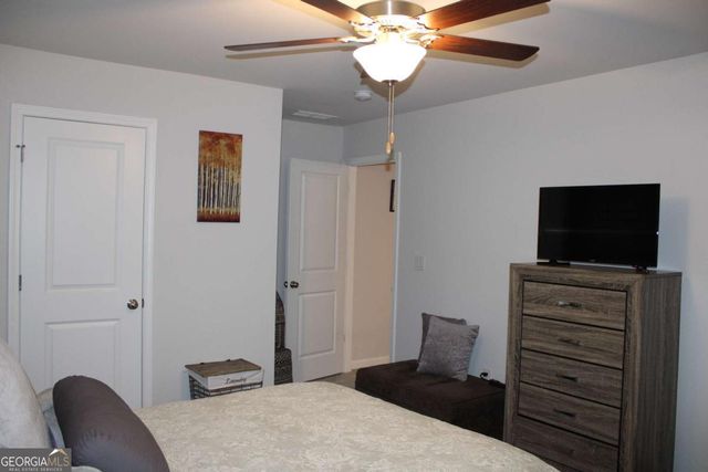 2477 Knob Creek Drive, Snellville, GA 30078