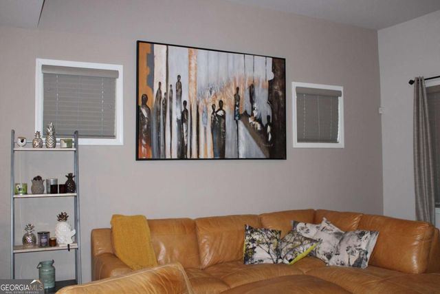 2477 Knob Creek Drive, Snellville, GA 30078