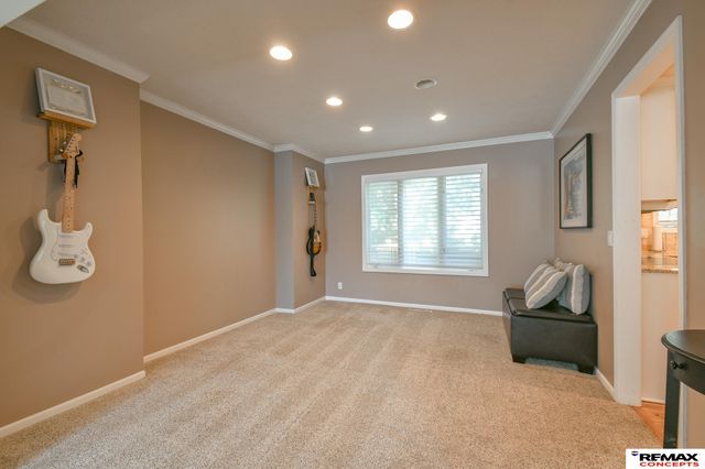 6001 S 157 Circle, Omaha, NE 68135