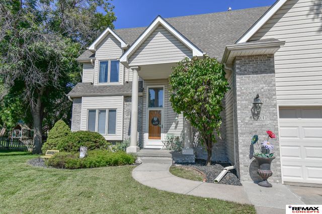 6001 S 157 Circle, Omaha, NE 68135