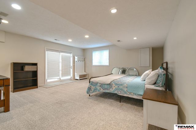 6001 S 157 Circle, Omaha, NE 68135