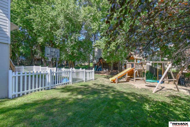 6001 S 157 Circle, Omaha, NE 68135