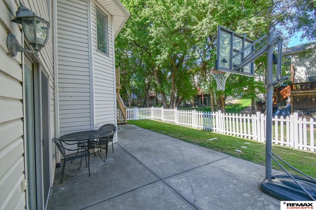 6001 S 157 Circle, Omaha, NE 68135