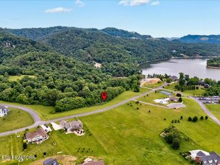 5037 Serenity Drive, Mooresburg, TN 37811