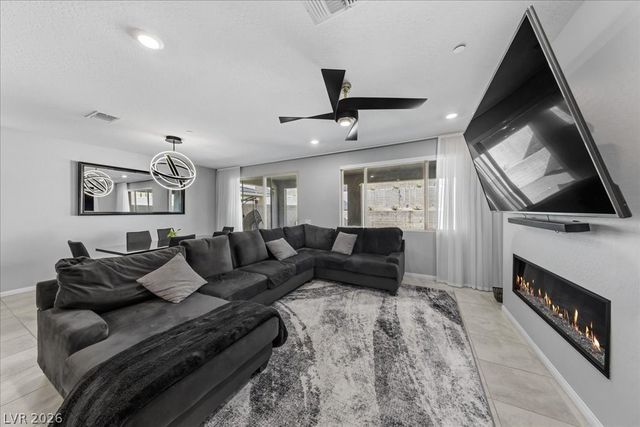 379 Spotted Dove Street, Las Vegas, NV 89138