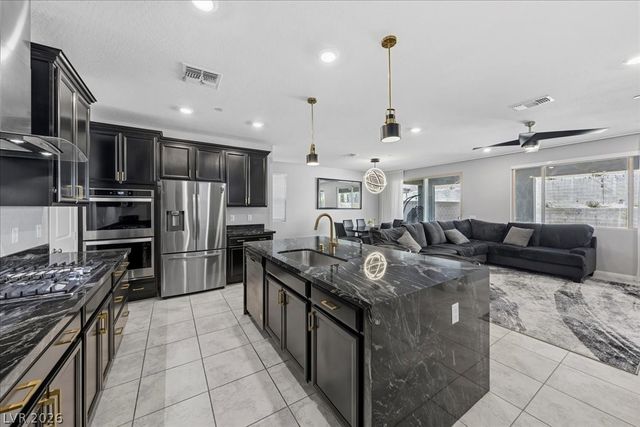 379 Spotted Dove Street, Las Vegas, NV 89138