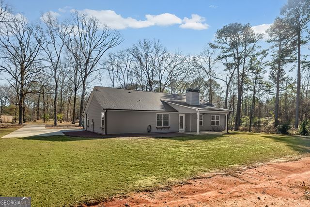 1788 Standing Rock Road, Senoia, GA 30276