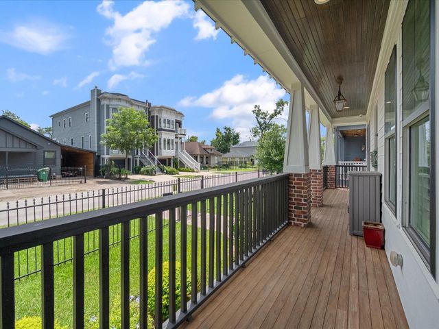 331 E 26th Street, Houston, TX 77008