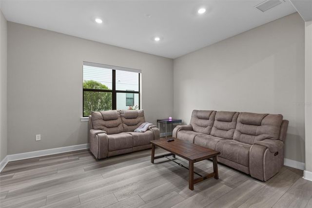 5855 SILVERSIDE PINE COURT, Lakewood Ranch, FL 34211