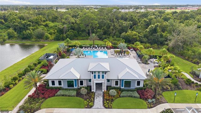 5855 SILVERSIDE PINE COURT, Lakewood Ranch, FL 34211