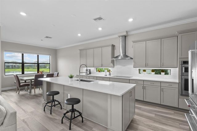 5855 SILVERSIDE PINE COURT, Lakewood Ranch, FL 34211