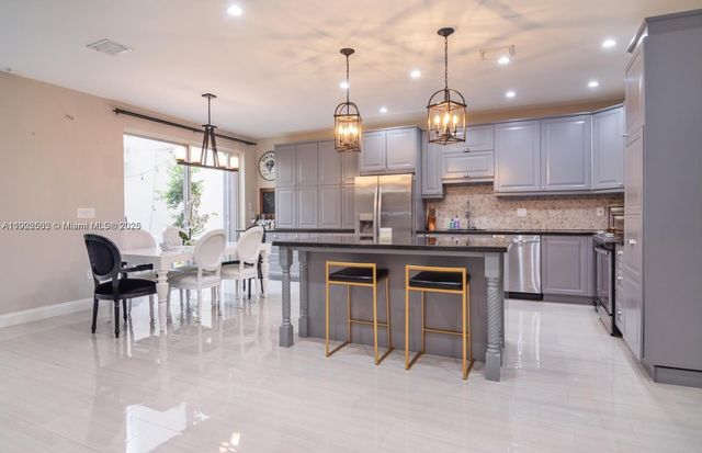 1140 Chestnut Ln 1140, Hollywood, FL 33019