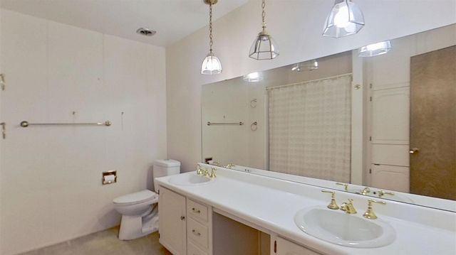 6301 Wrigley Way, Fort Worth, TX 76133