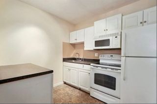 116 Spring St A4, Boston, MA 02132