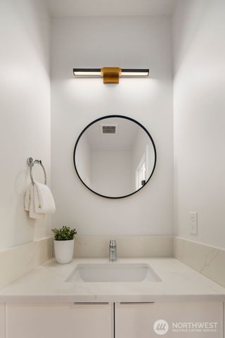 4123 B Chilberg Avenue SW, Seattle, WA 98116