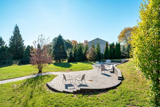 170 Ridge Road 104, Wethersfield, CT 06109