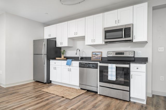 170 Ridge Road 104, Wethersfield, CT 06109