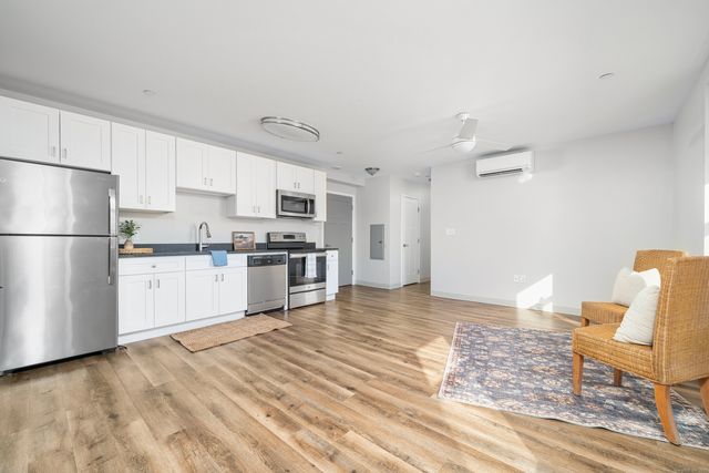 170 Ridge Road 104, Wethersfield, CT 06109