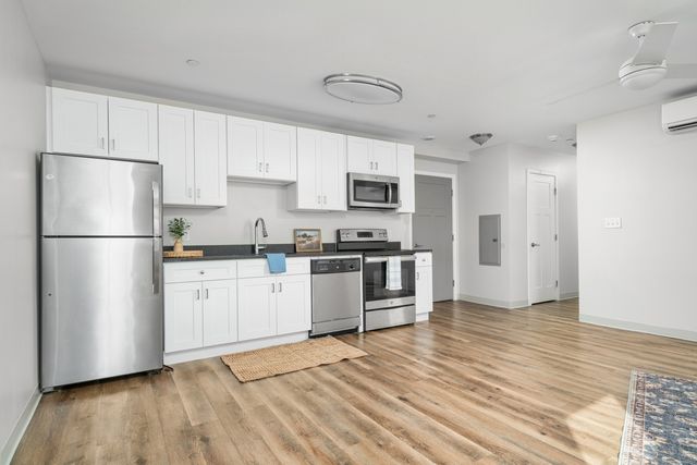 170 Ridge Road 104, Wethersfield, CT 06109