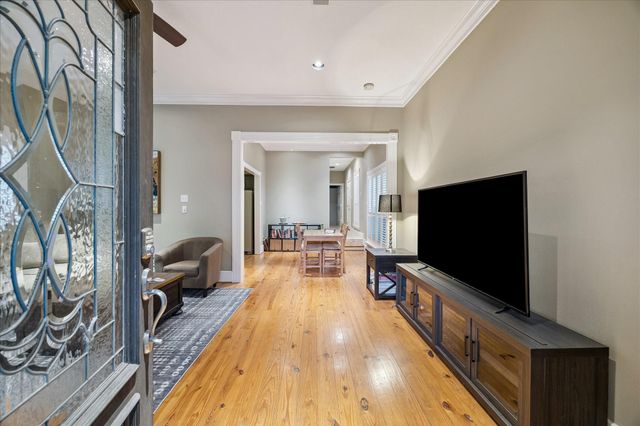 427 W 24th Street, Houston, TX 77008