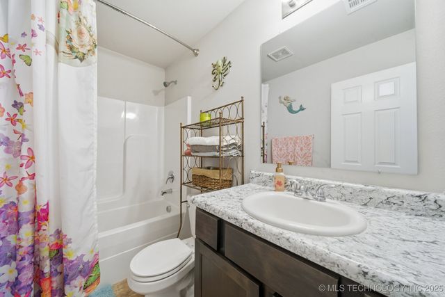 10716 N 101st East Court, Owasso, OK 74055