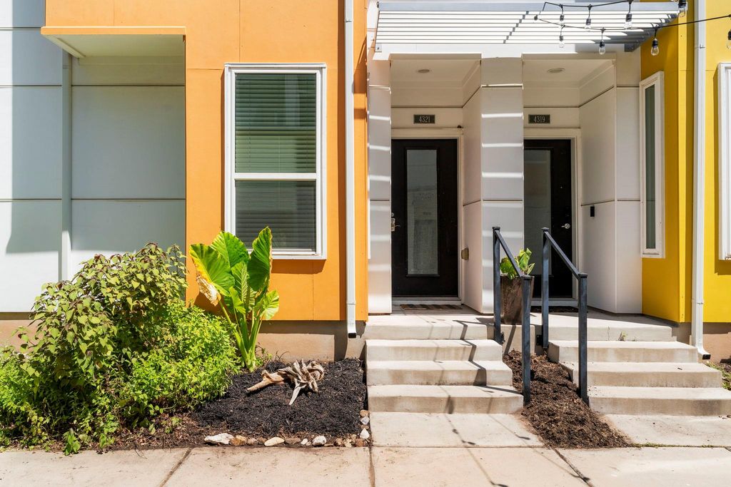 4321 Nitschke ST, Austin, TX 78723