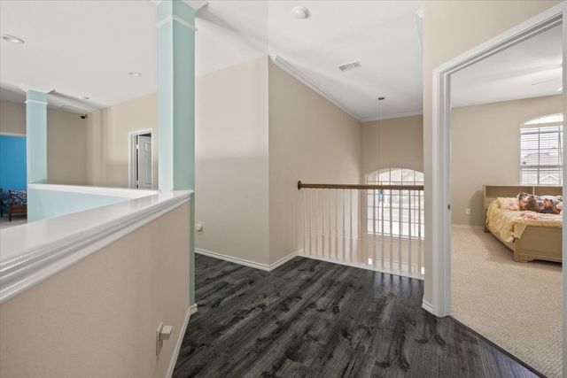 6705 Glade Drive, Arlington, TX 76001