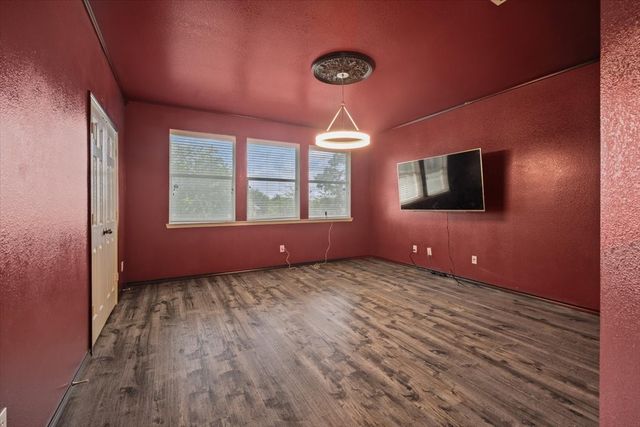 6705 Glade Drive, Arlington, TX 76001