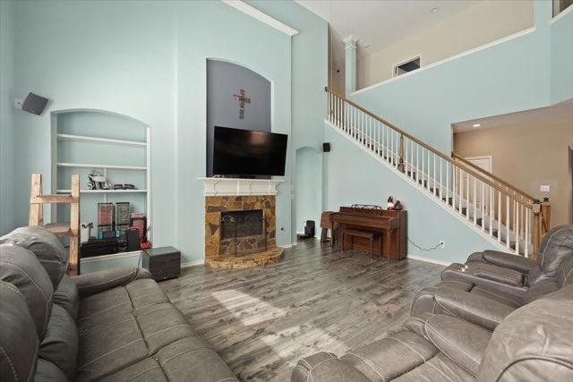 6705 Glade Drive, Arlington, TX 76001