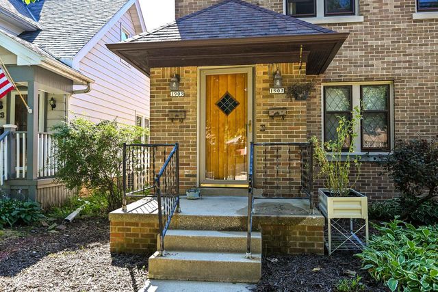 1907 E Wood PLACE #1909, Shorewood, WI 53211