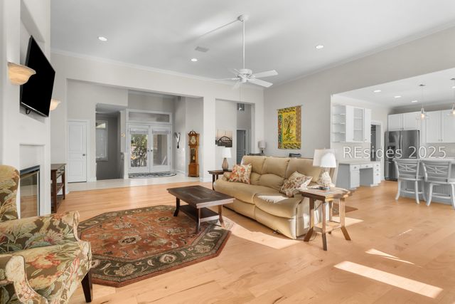 4 Heron St, Hilton Head Island, SC 29928