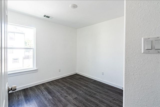 6305 Sandra Street, Houston, TX 77028