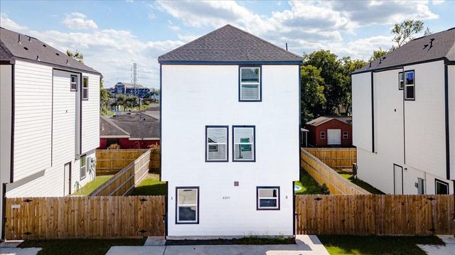 6305 Sandra Street, Houston, TX 77028