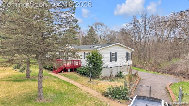 36085 Wick Road, Romulus, MI 48174