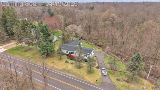 36085 Wick Road, Romulus, MI 48174