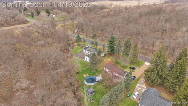 36085 Wick Road, Romulus, MI 48174