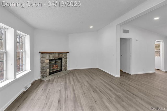 36085 Wick Road, Romulus, MI 48174