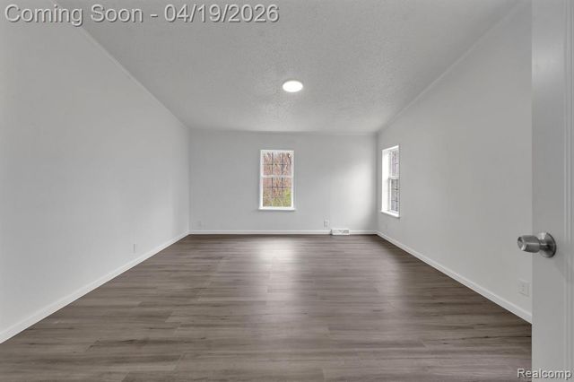 36085 Wick Road, Romulus, MI 48174