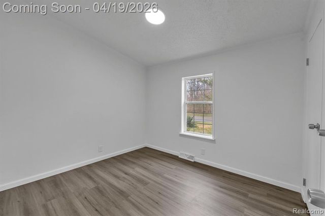 36085 Wick Road, Romulus, MI 48174