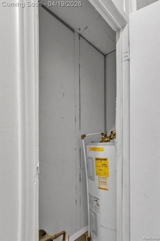 36085 Wick Road, Romulus, MI 48174