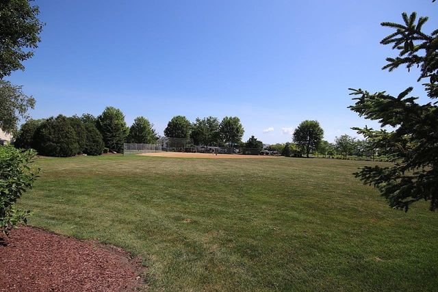 9668 Rainsford Drive, Huntley, IL 60142
